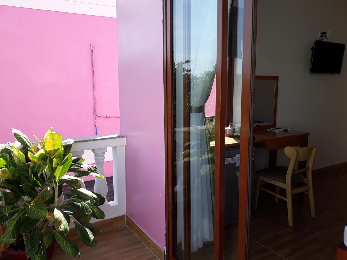 Pink House Homestay Хойан Экстерьер фото
